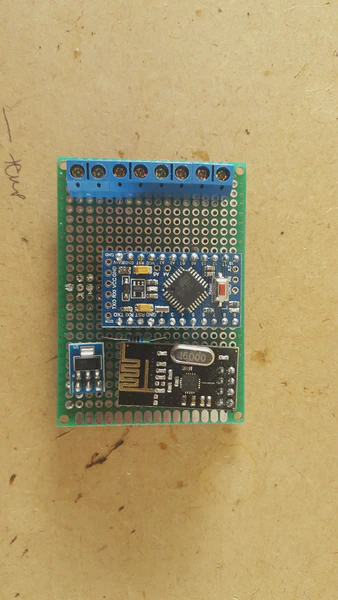 Completed board with 5V Arduino (for driving the relay) and 3.3v regulator for the radio